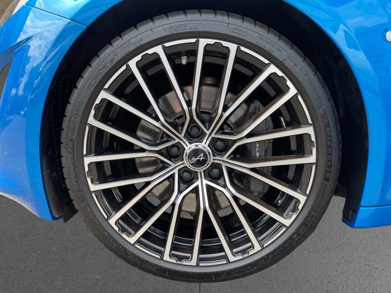 Alpine A110