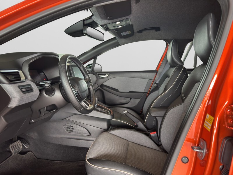 Fahrzeugabbildung Clio V Techno E-Tech Full Hybrid 145 Bild 11 von 15