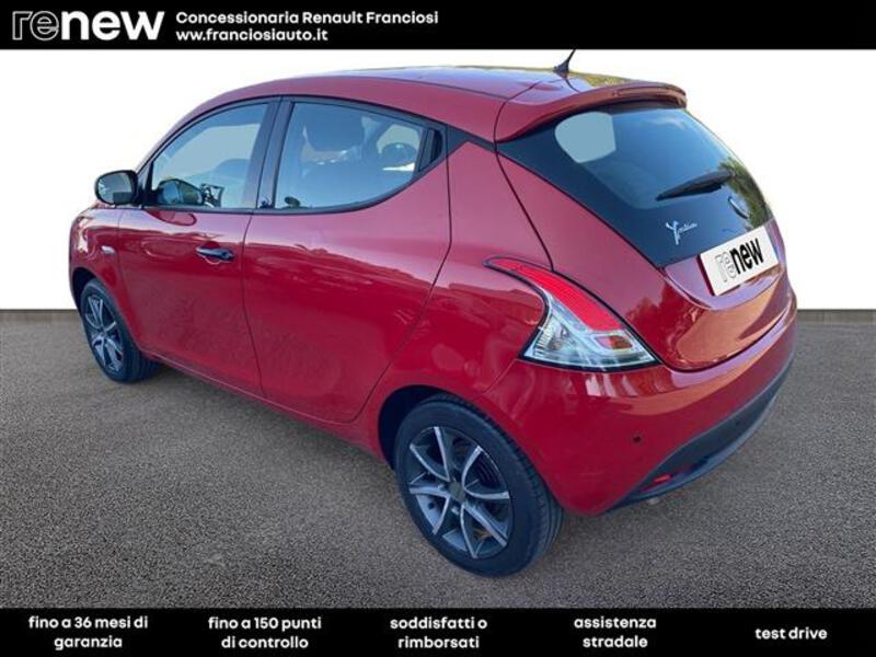 Lancia Ypsilon