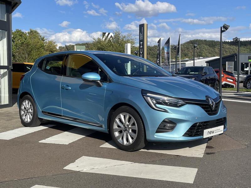 Fahrzeugabbildung Clio INTENS TCe 90 Bild 3 von 23