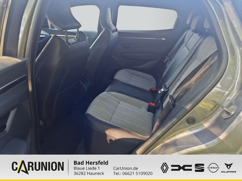 Fahrzeugabbildung Megane E-TECH TECHNO Bild 8 von 10