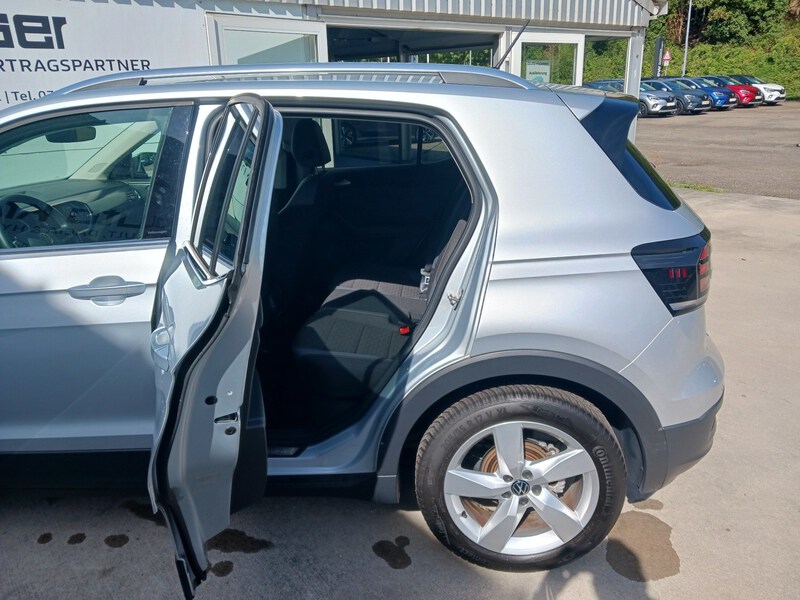 Fahrzeugabbildung T-Cross Style 1.0 TSI DSG Start&Stop *AUTOMATIK* Bild 12 von 30