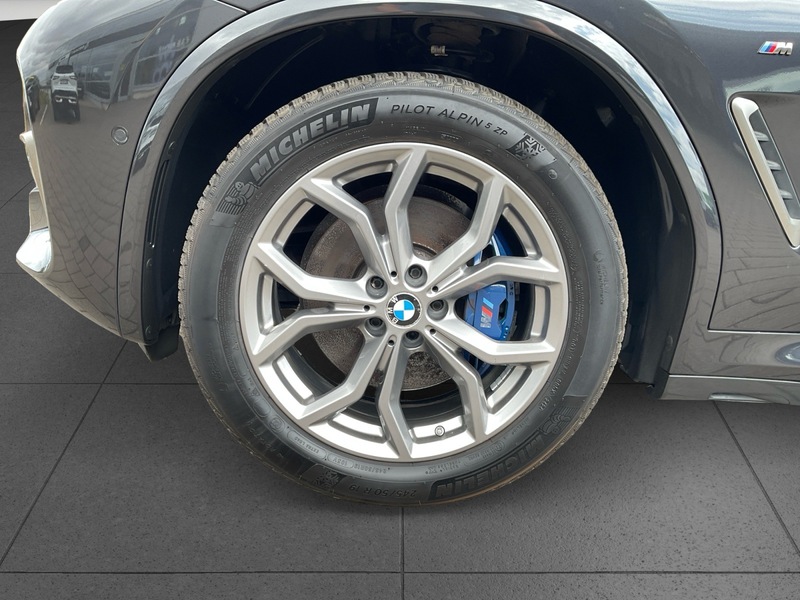 BMW X3 M40