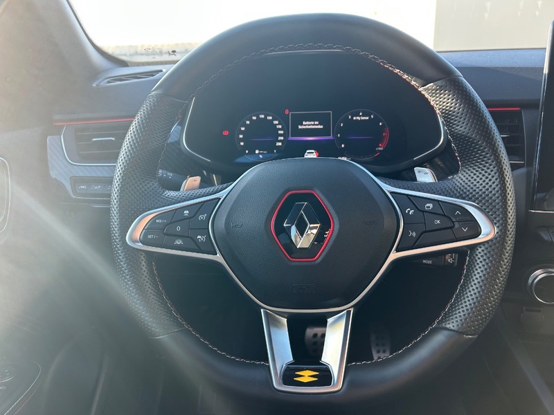 Fahrzeugabbildung Arkana TCe 160 Mild-Hybrid R.S. Line Fast Track Bild 11 von 50