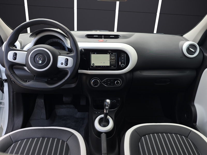 Fahrzeugabbildung Twingo Navi Rückfahrkamera Sitzheizung Bild 11 von 15