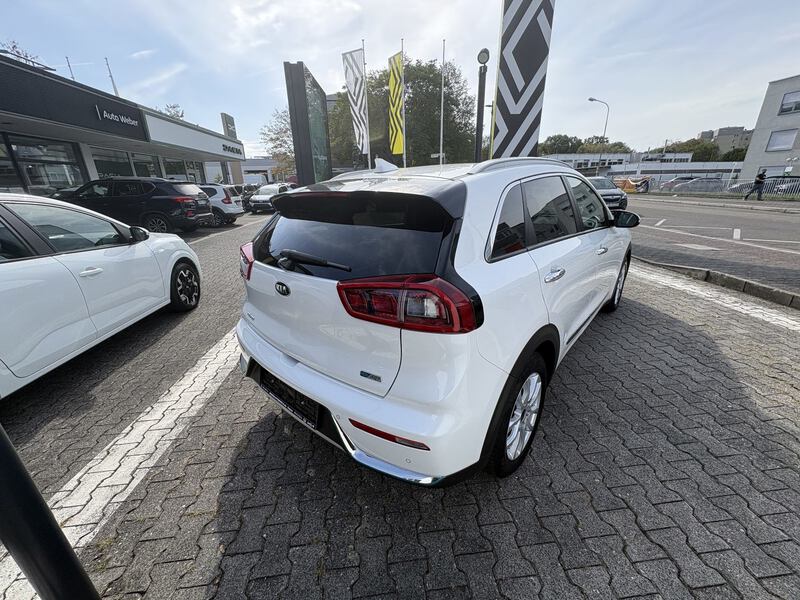 Fahrzeugabbildung Niro 1.6 Plug-in Hybrid Vision Bild 4 von 18