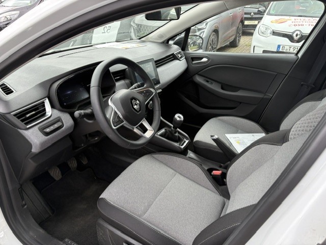 Renault Clio – Bild 10