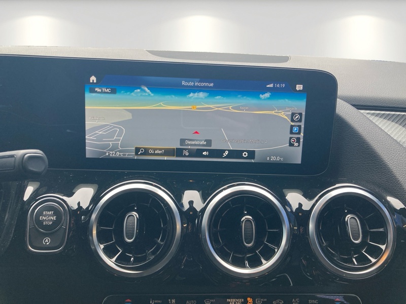Mercedes-Benz GLA 200