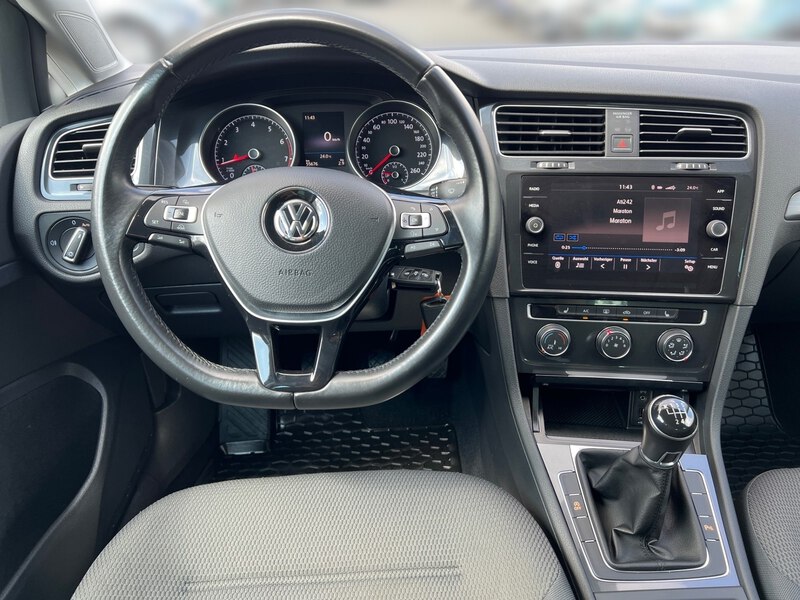 VW Golf