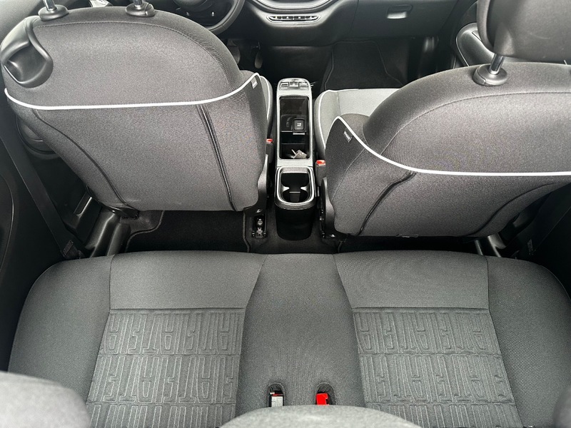 Fahrzeugabbildung 500e 42kWh 118PS Automatik Klimaautomatik DAB+ Bild 10 von 20