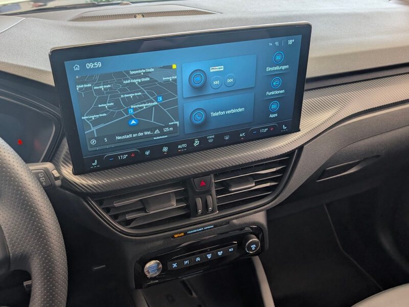 Fahrzeugabbildung Kuga 1.5 EcoBoost ST-Line X 4-Jahre FGS Bild 20 von 47