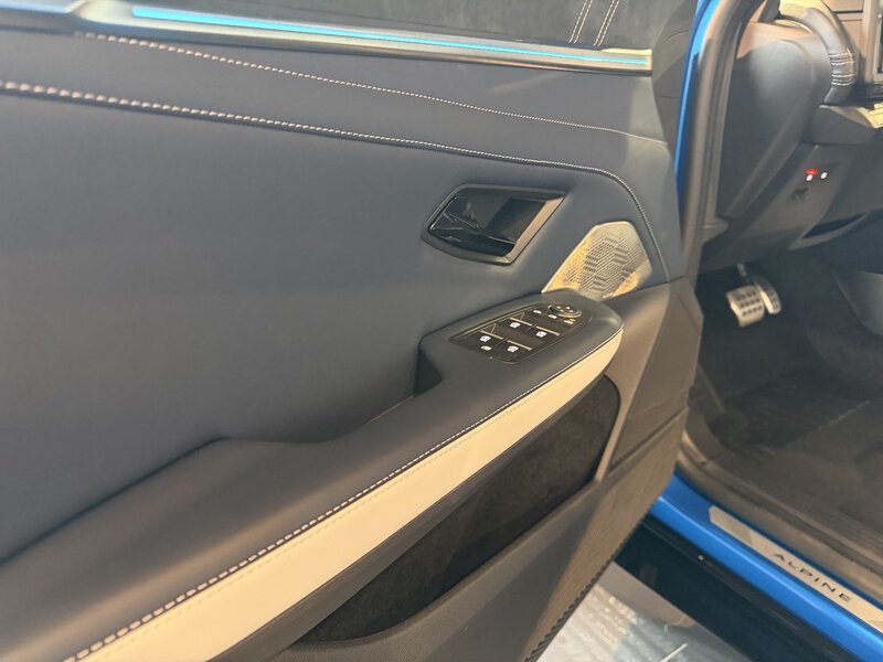 Fahrzeugabbildung A390 DRIVING Pack+Devialet® XtremeSound Bild 15 von 50