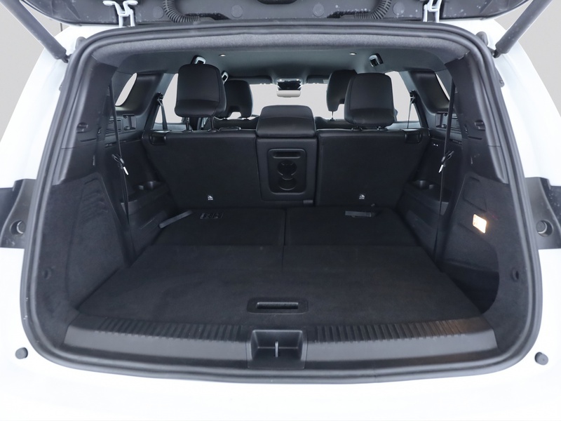 Fahrzeugabbildung Espace Techno Full Hybrid E-Tech 200 7-S*NAVI* Bild 12 von 15