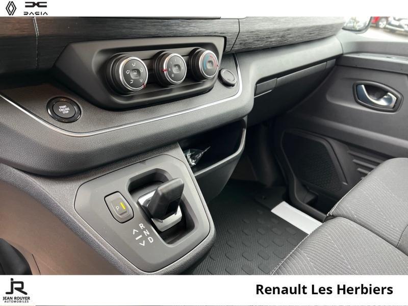 Nissan Primastar Combi