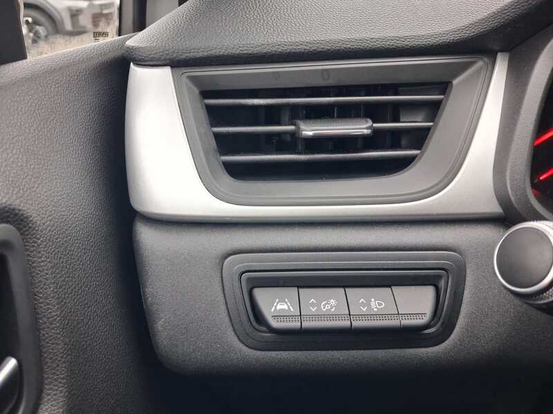 Fahrzeugabbildung Captur EXPERIENCE TCe130 Bild 10 von 22