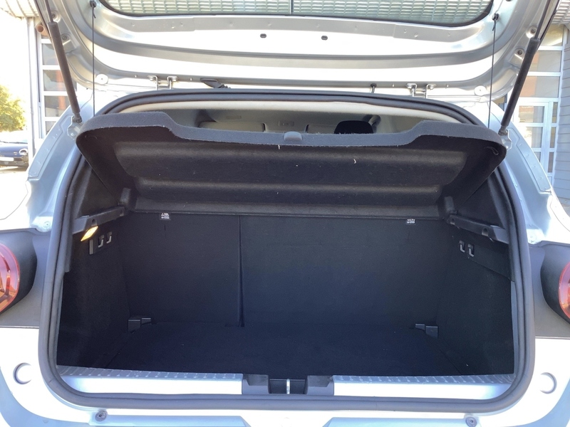 Fahrzeugabbildung Sandero TCe 100 ECO-G Bild 9 von 16