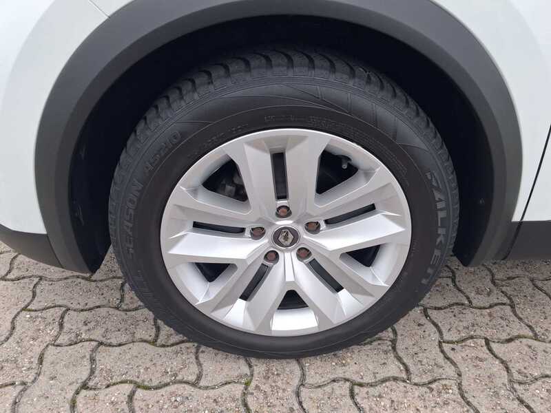 Fahrzeugabbildung Captur EXPERIENCE TCe130 Bild 21 von 22