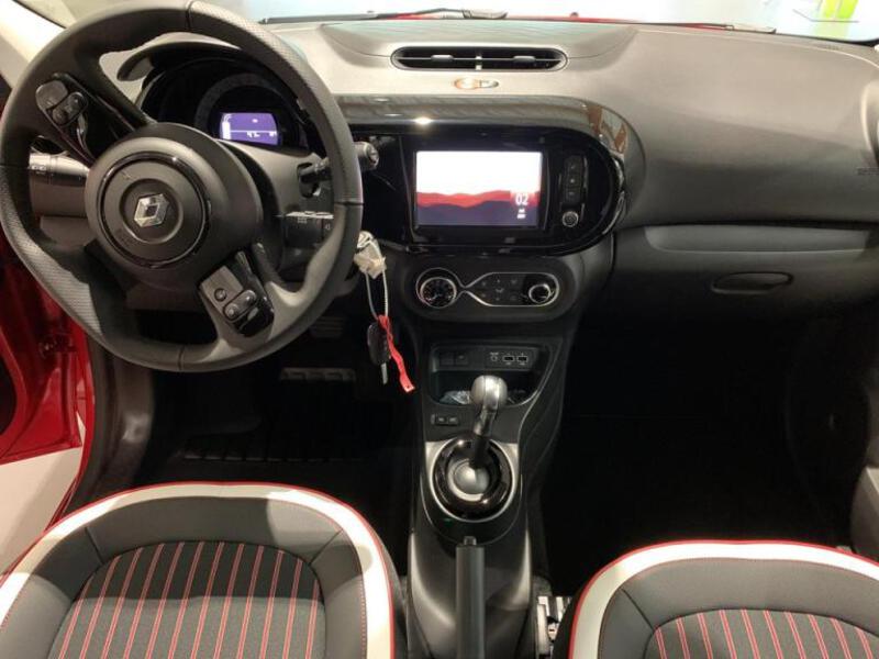 Fahrzeugabbildung Twingo Intens Bild 10 von 15