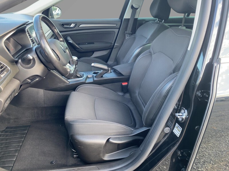 Fahrzeugabbildung Megane Grandtour ZEN TCe 115 GPF Bild 7 von 21