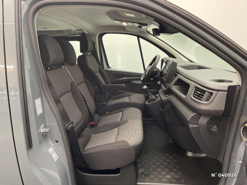 Renault Trafic Combi