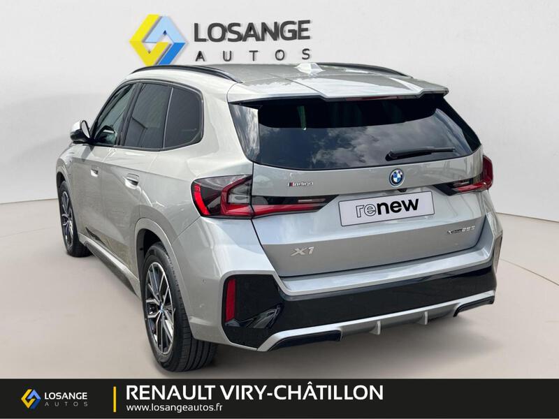 BMW X1 U11