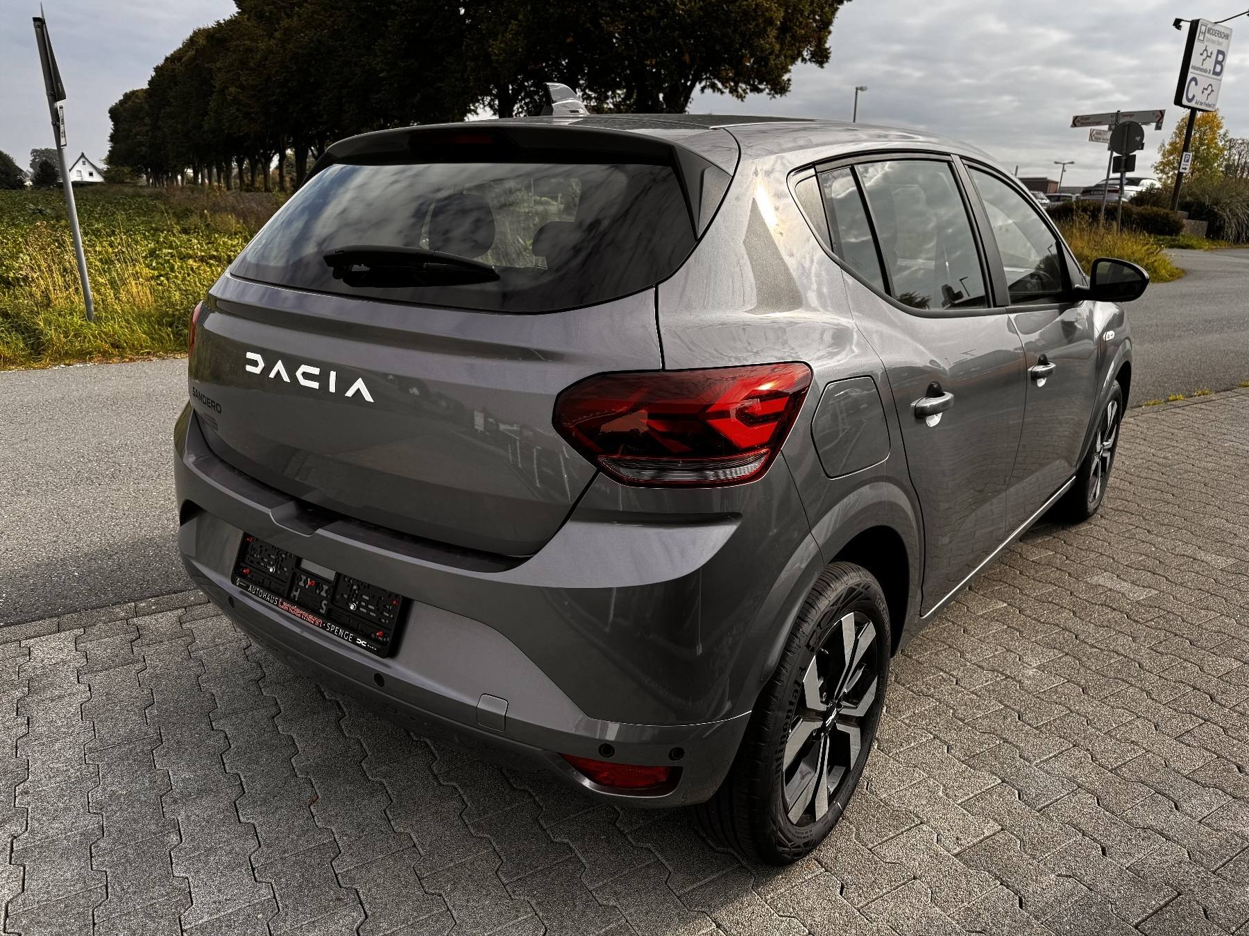 Dacia Sandero – Bild 5
