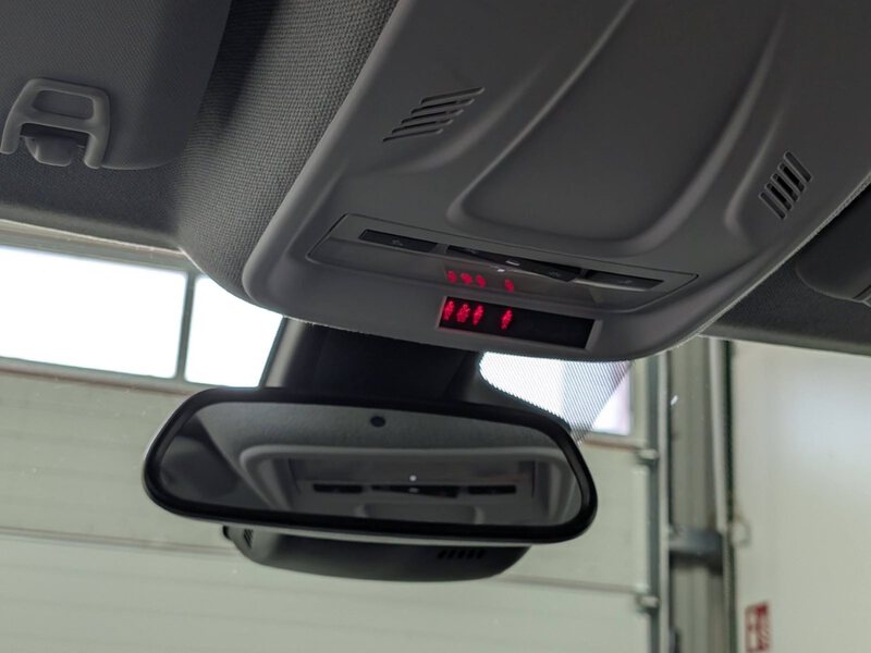 Fahrzeugabbildung Crossland X 1.5 CDTI Elegance LED Navi SHZ Bild 28 von 31