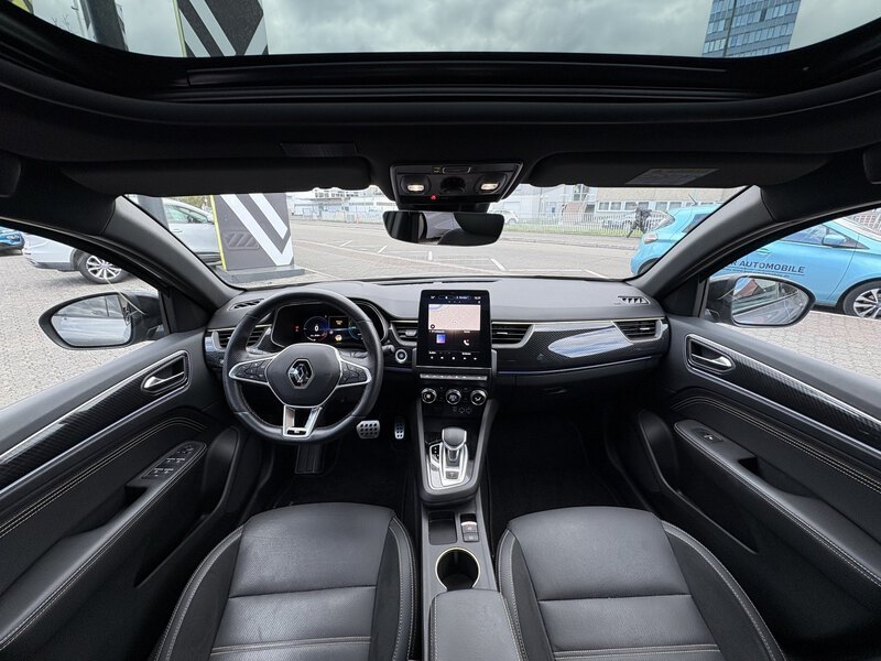 Fahrzeugabbildung Arkana E-Tech Hybrid TCe 145 Engineered Bild 14 von 18