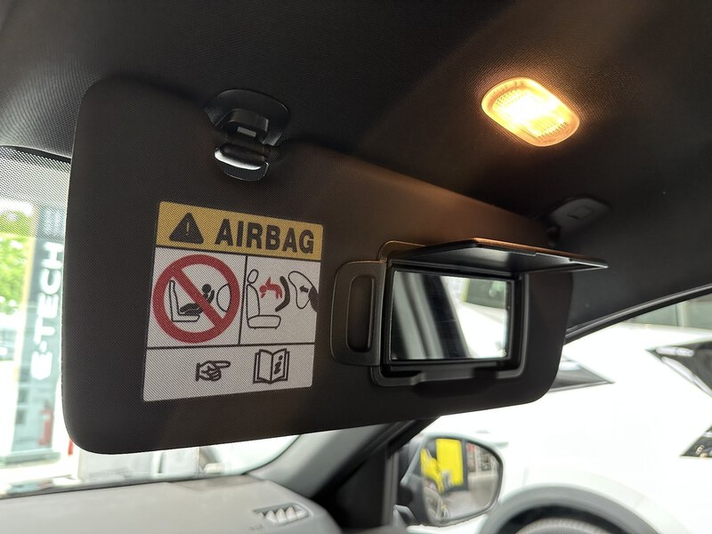 Fahrzeugabbildung Arkana Esprit Alpine 160 PS EDC Mild Hybrid Bild 49 von 50