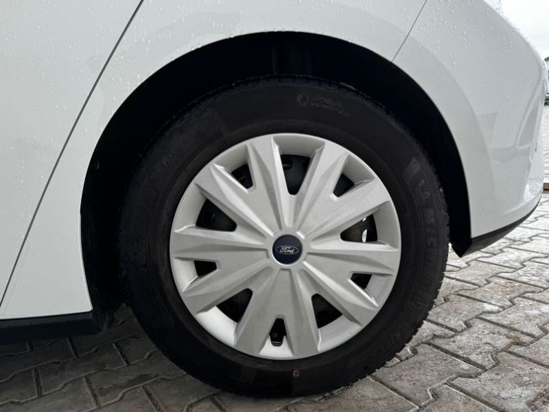 FORD Focus 2021 — imagine 30