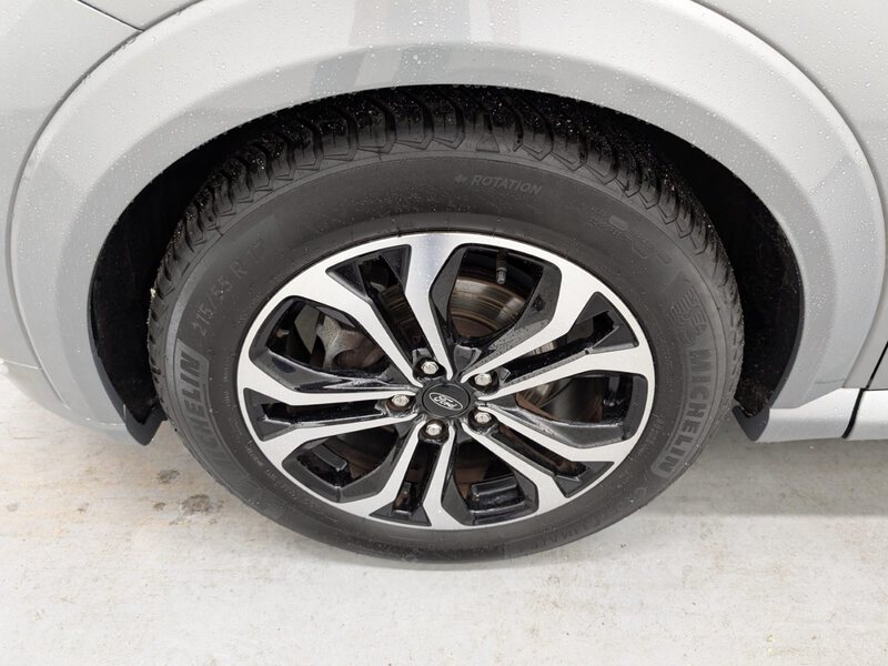 Fahrzeugabbildung Puma 1.0 EcoBoost MHEV ST-Line X Schiebedach Bild 7 von 42