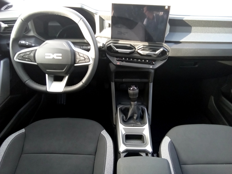Fahrzeugabbildung Bigster Journey TCe 140 Bild 8 von 13
