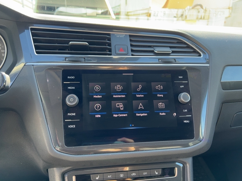 Fahrzeugabbildung Tiguan Allspace R-Line BlackStyle Bild 12 von 24