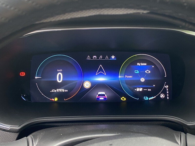 Fahrzeugabbildung Megane Grandtour INTENS E-TECH PLUG-IN 160 Bild 12 von 19