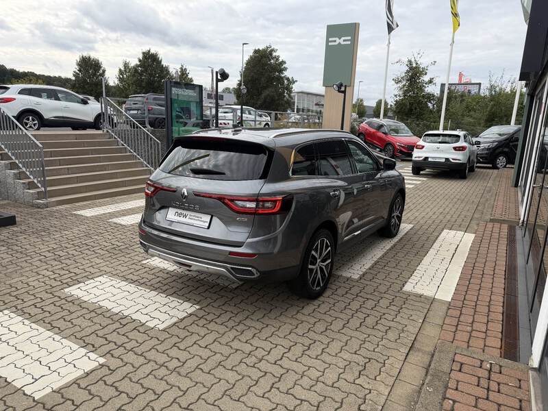 Fahrzeugabbildung Koleos ++Automatik++ Bild 7 von 44