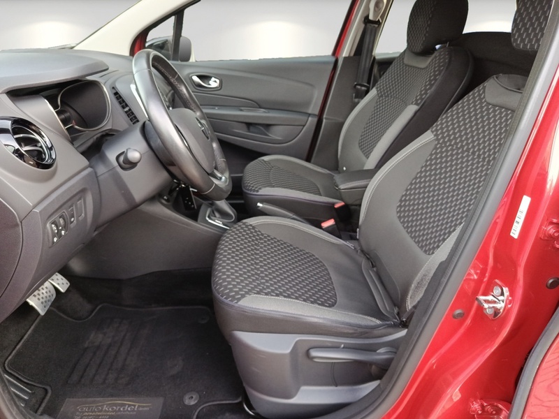 Fahrzeugabbildung Captur Intens TCe 150 EDC GPF Bild 7 von 11