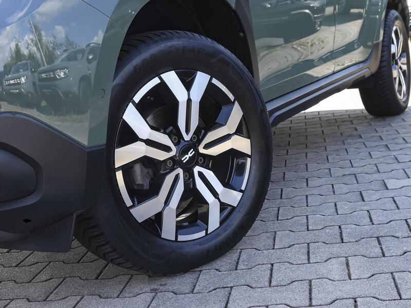 Fahrzeugabbildung Duster NAVI SHZ PDC KLIMA BT Bild 7 von 15