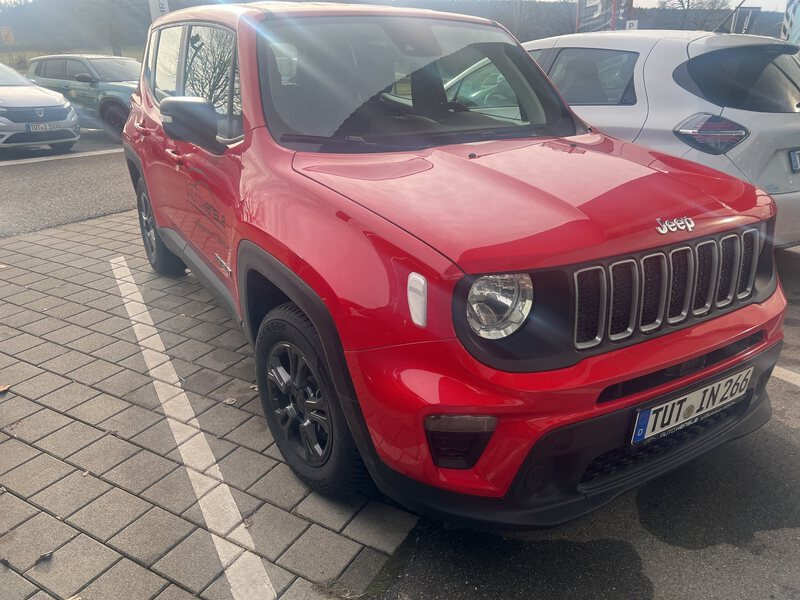 Fahrzeugabbildung Renegade 1.5 MultiAir Mild Hybrid Longitude Bild 15 von 17