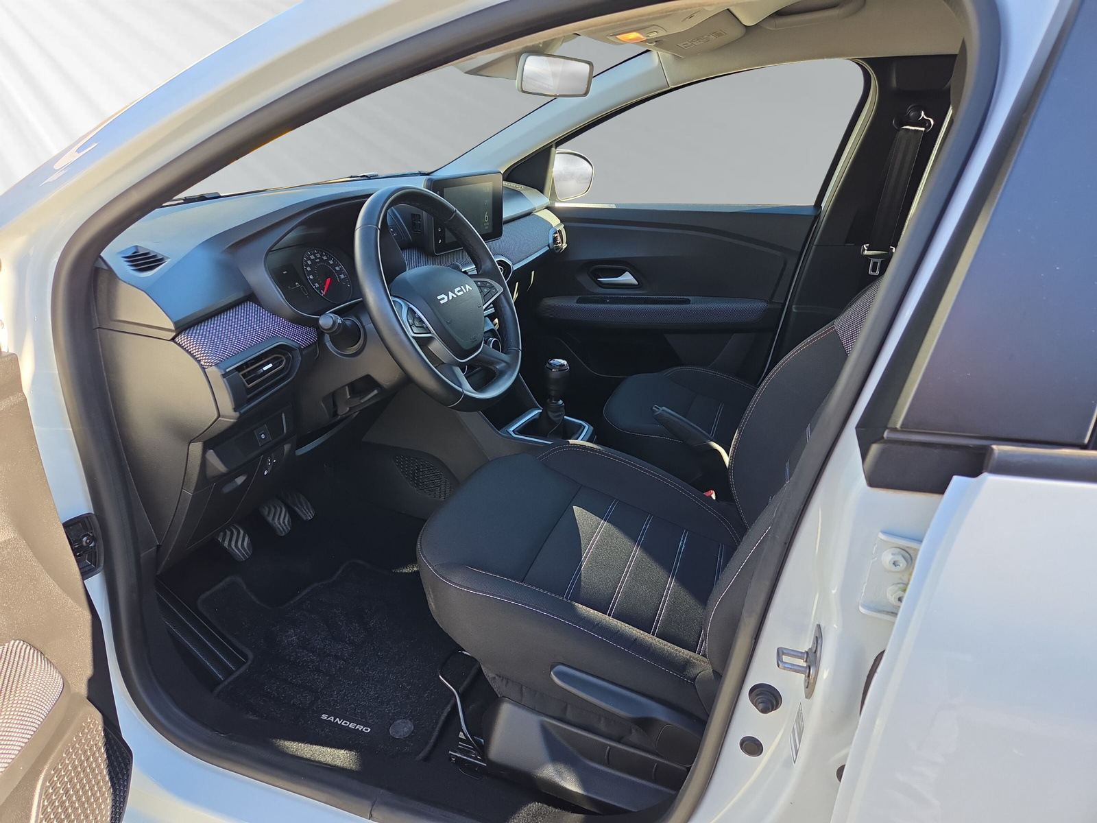 Dacia Sandero – Bild 7