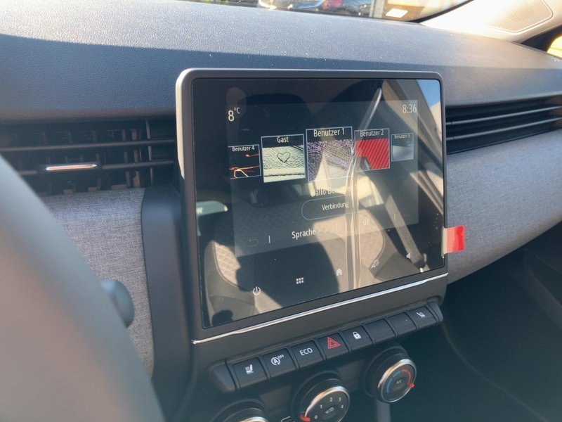 Fahrzeugabbildung Clio Evolution TCe 90 Bild 11 von 20