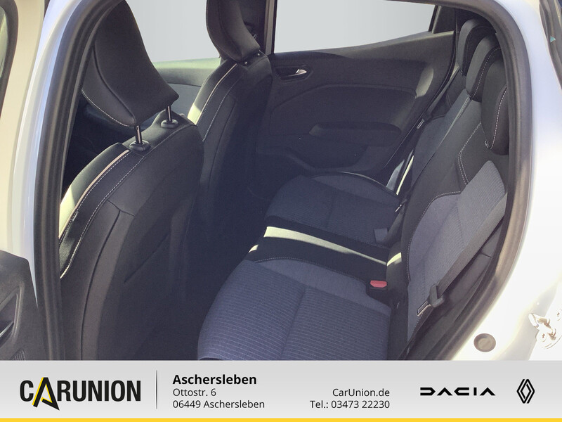 Fahrzeugabbildung Clio Techno TCe 90 Bild 8 von 13