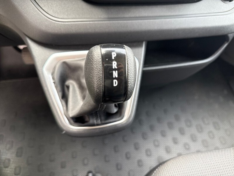 Renault Trafic Furgón E-Tech Eléctrico