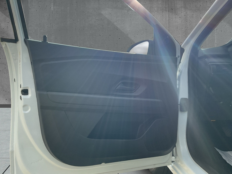 Fahrzeugabbildung Sandero III Access SCe 65 Bild 8 von 12