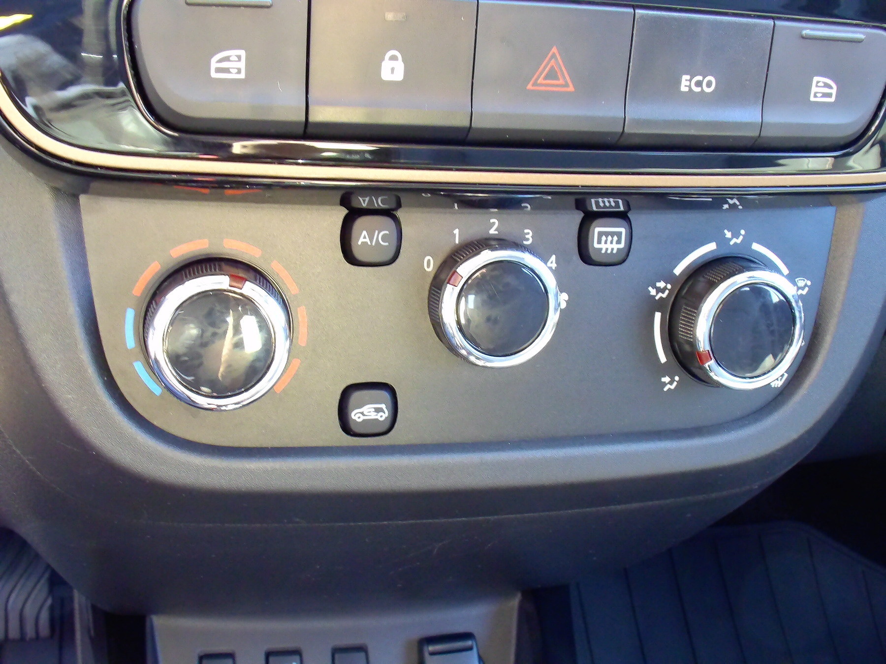 Dacia Spring – Bild 13