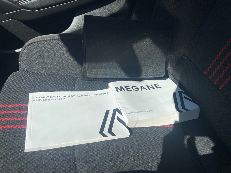 Fahrzeugabbildung Megane AHK Bild 37 von 50