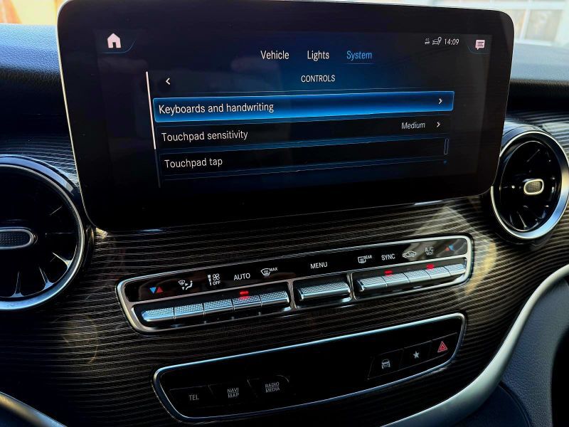 MERCEDES-BENZ V-Class 2022 — imagine 64