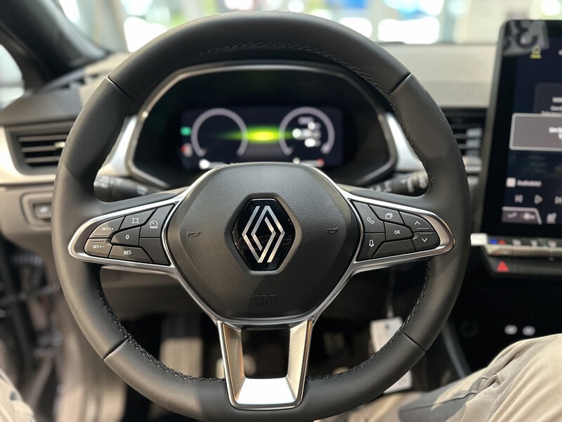 Fahrzeugabbildung Captur Evolution TCe 90 PS Bild 39 von 50