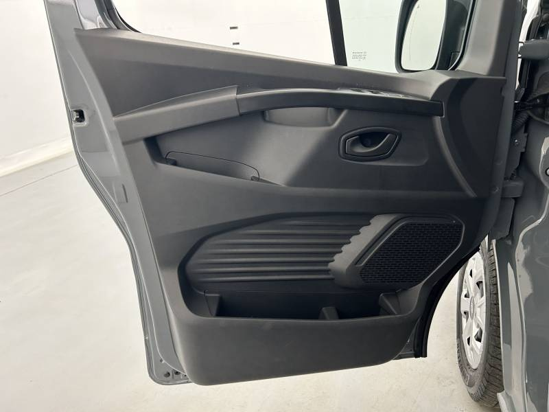 Renault Trafic Combi