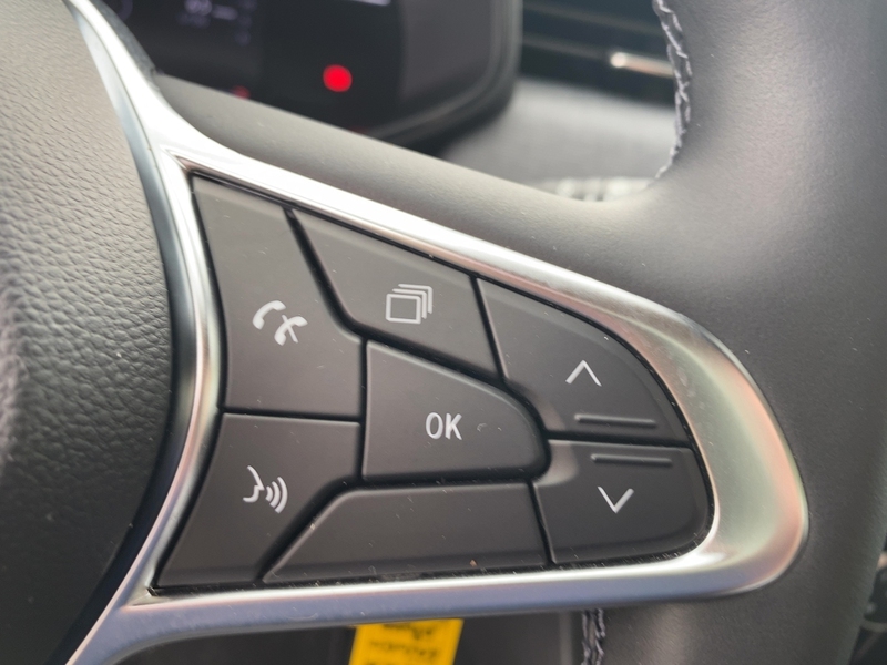 Fahrzeugabbildung Clio ABS Fahrerairbag ESP SERVO Bild 16 von 20