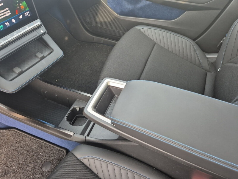 Fahrzeugabbildung Scenic E-TECH Esprit Alpine 220 Long Range Bild 16 von 30